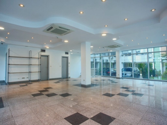 Izdavanje: Poslovni prostor 214 m² – City kej, Podgorica — fotografija 3