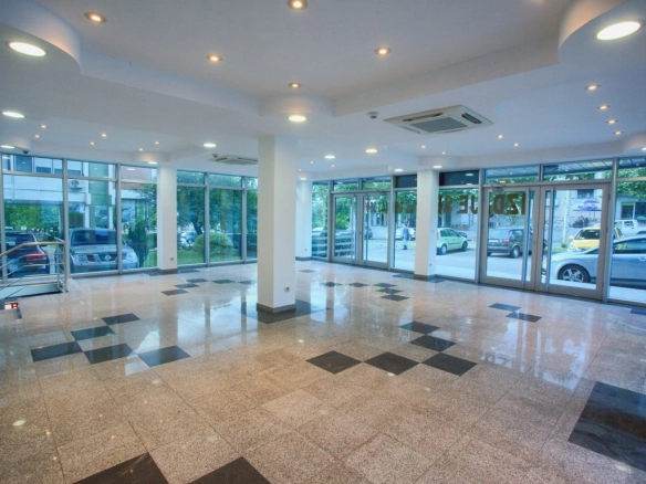 Izdavanje: Poslovni prostor 214 m² – City kej, Podgorica — fotografija 5