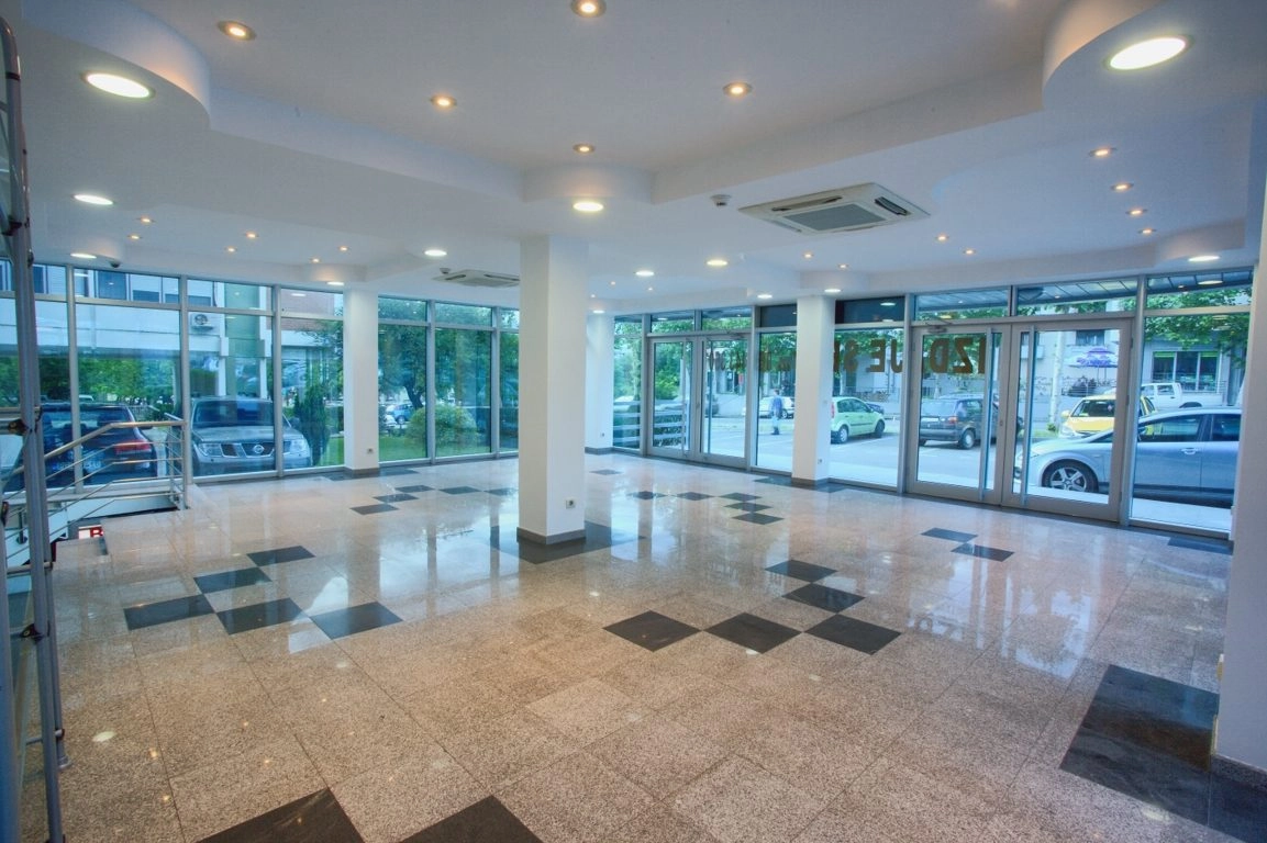 Poslovni-prostor-u-centru-Razvrsje-City-kej-Podgorica-4 Izdavanje: Poslovni prostor 214 m² – City kej, Podgorica — fotografija 5