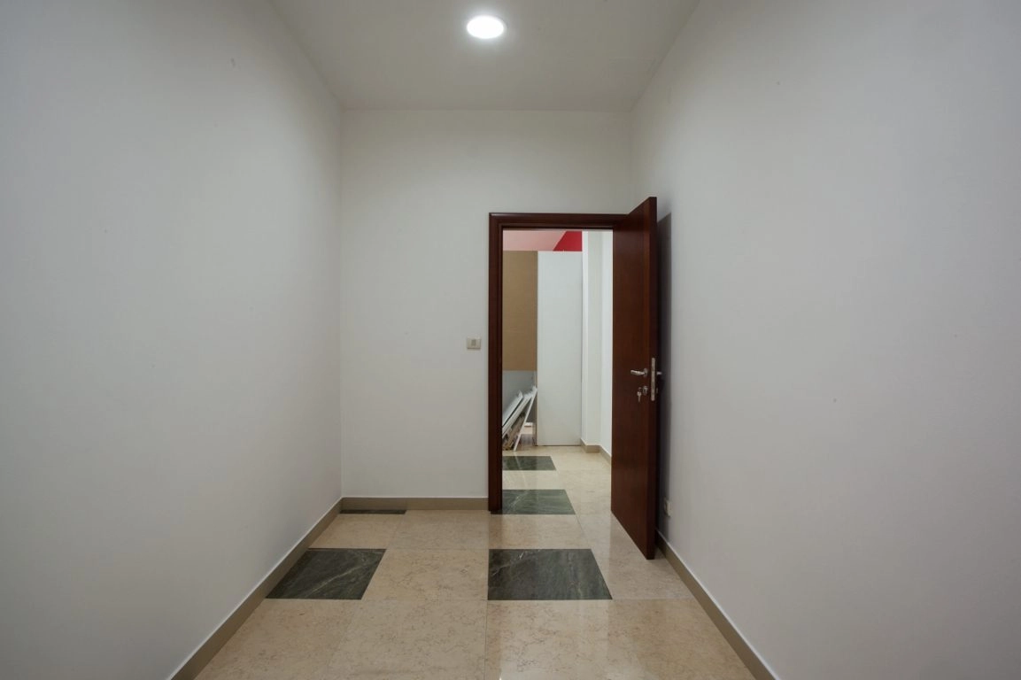 Poslovni-prostor-u-centru-Razvrsje-City-kej-Podgorica-6 Izdavanje: Poslovni prostor 214 m² – City kej, Podgorica — fotografija 7