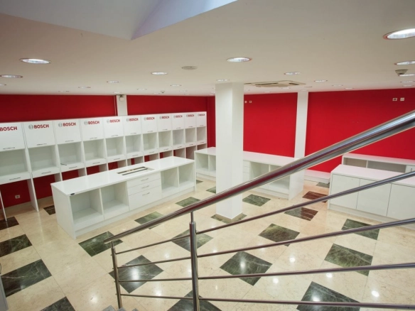 Izdavanje: Poslovni prostor 214 m² – City kej, Podgorica — fotografija 11