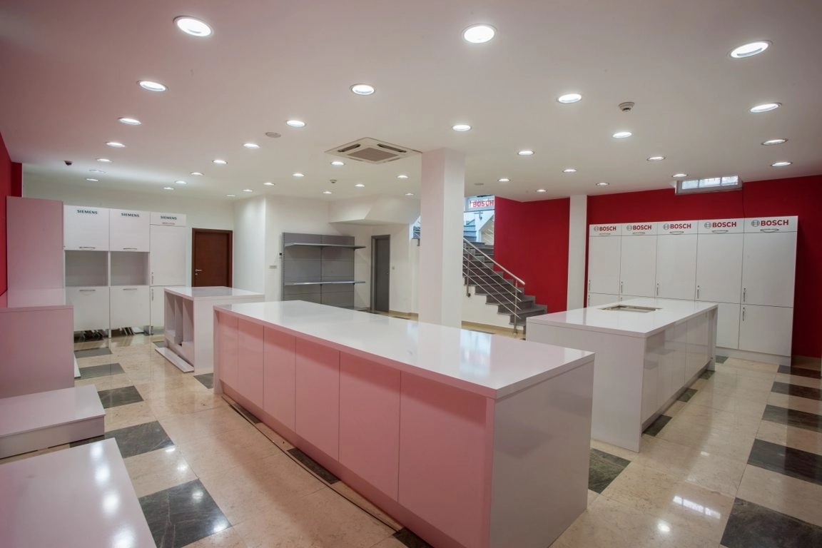 Poslovni-prostor-u-centru-Razvrsje-City-kej-Podgorica-12 Izdavanje: Poslovni prostor 214 m² – City kej, Podgorica — fotografija 13
