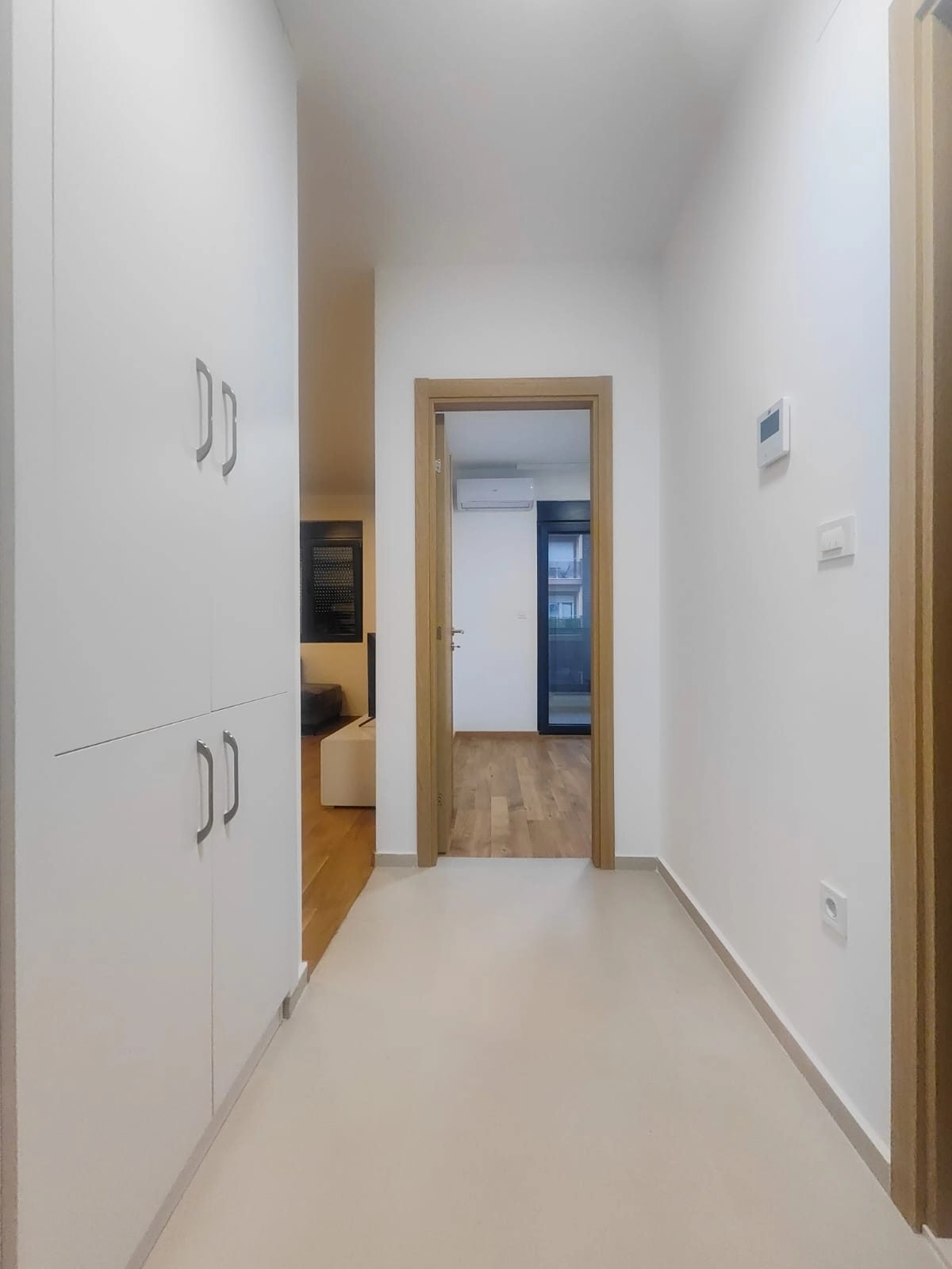 Izdavanje: Dvosoban stan 53 m² – City kvart, Podgorica — fotografija 8