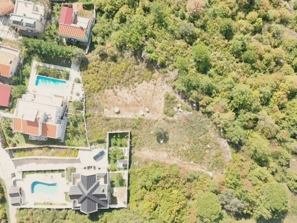 Plac 1.700 m² – Markovići, Budva — fotografija 4