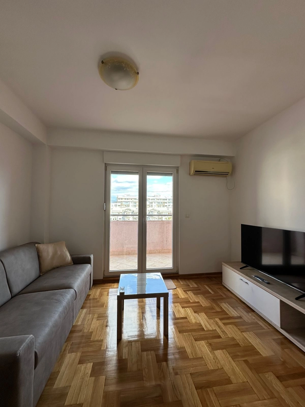 Jednosoban-stan-Preko-Morace-Podgorica Izdavanje: Jednosoban stan 43 m² – Preko Morače, Podgorica