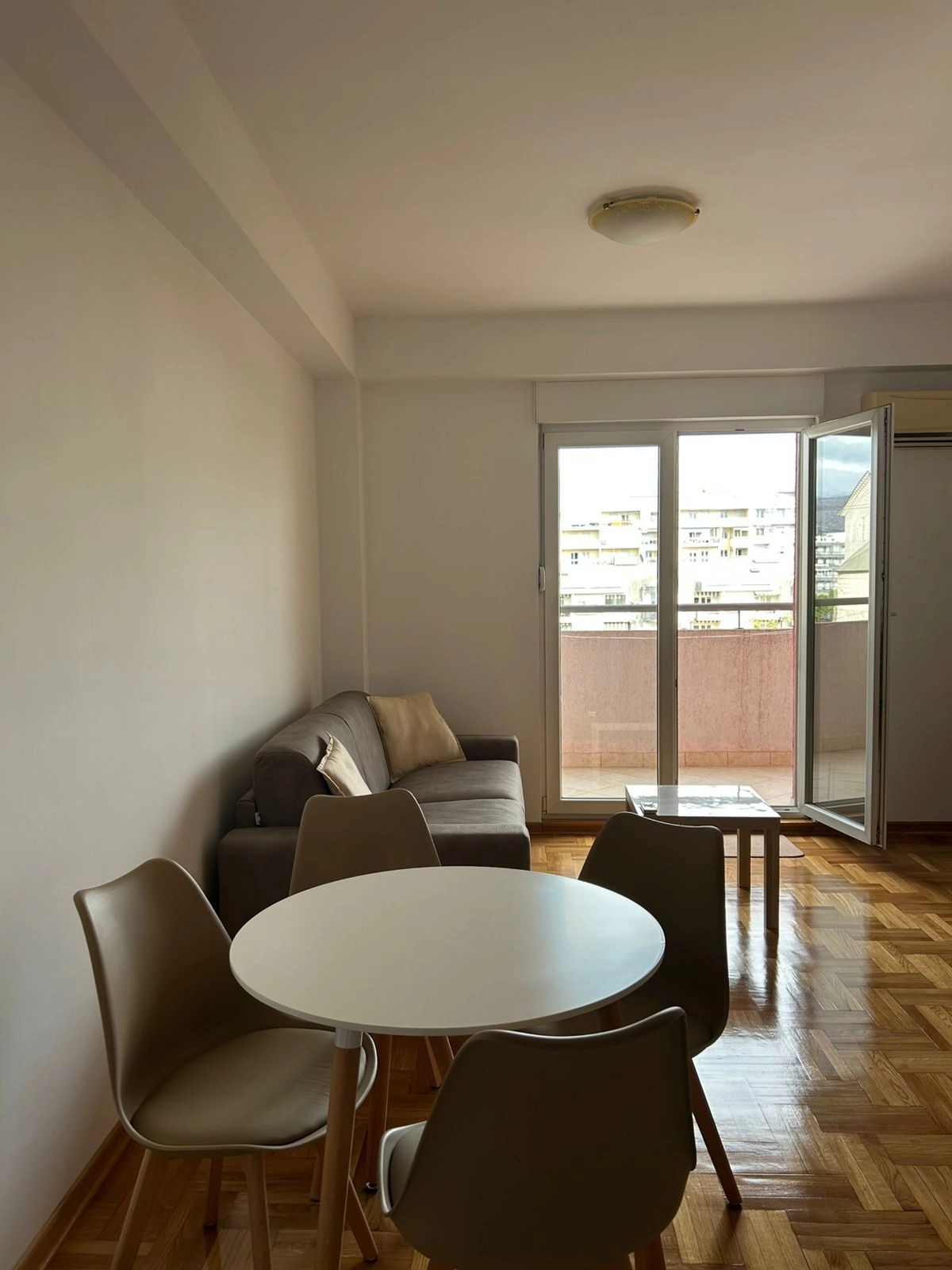 Jednosoban-stan-Preko-Morace-Podgorica-8 Izdavanje: Jednosoban stan 43 m² – Preko Morače, Podgorica — fotografija 9