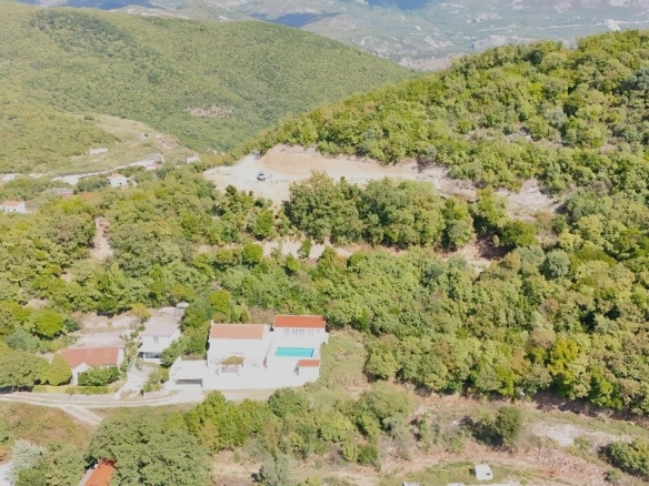 Plac 4.016 m² – Prijevor, Budva — fotografija 2