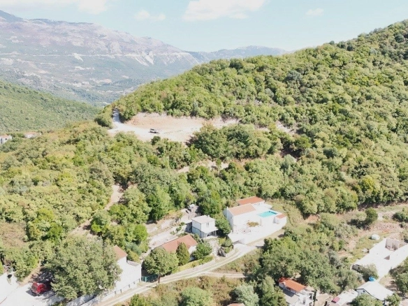 Plac 4.016 m² – Prijevor, Budva — fotografija 3