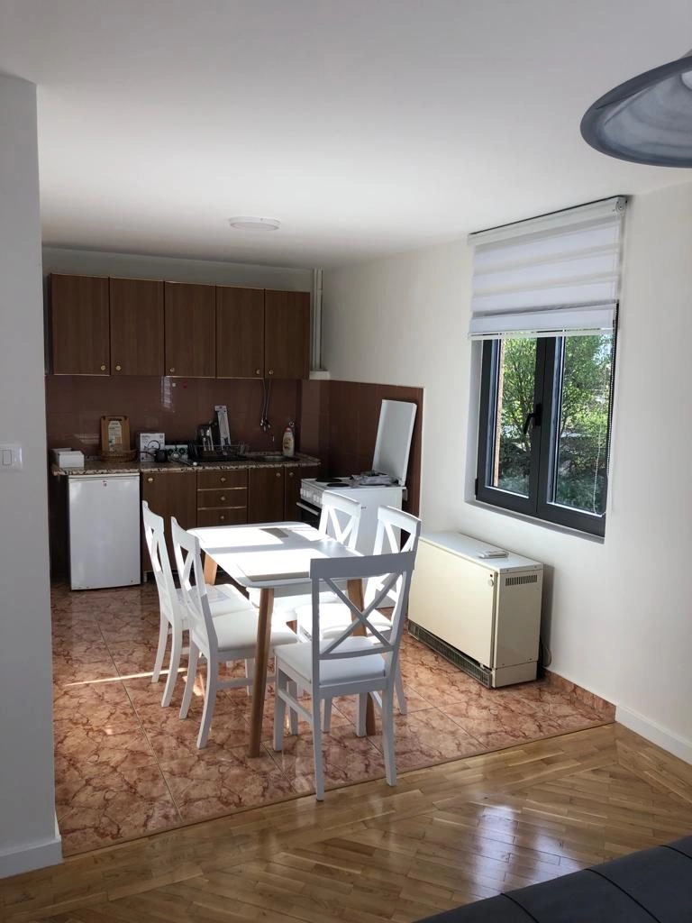 Izdavanje: Dvosoban stan 77 m² – Momišići, Podgorica — fotografija 7