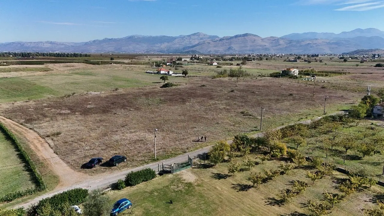 Plac od 20.000 m² u Zeti