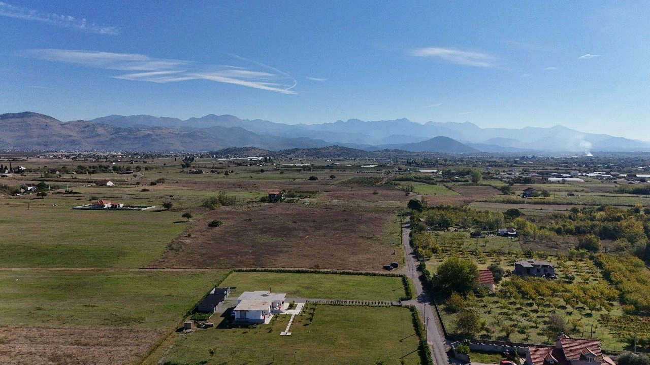 Plac 20.000 m² – Zeta, Podgorica — fotografija 2