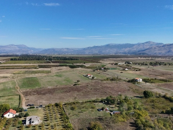 Plac 20.000 m² – Zeta, Podgorica — fotografija 5