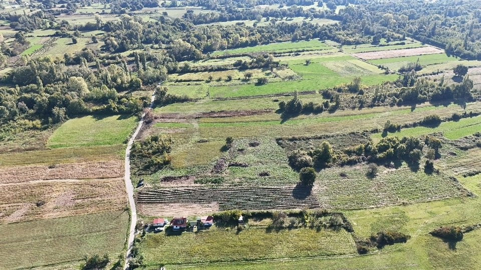 Plac 5.500 m² – Zeta, Podgorica — fotografija 4