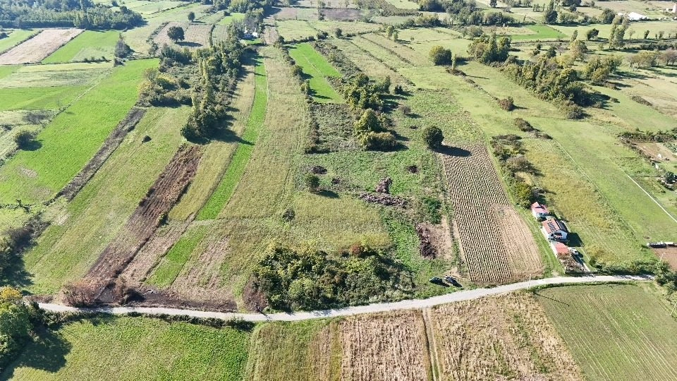 Plac 5.500 m² – Zeta, Podgorica — fotografija 5