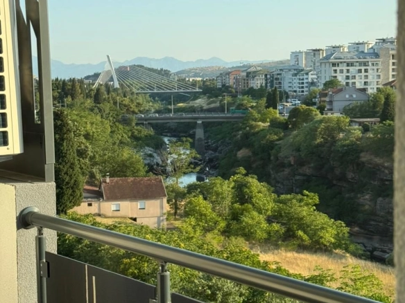 Dvosoban stan u naselju Preko Morače, Podgorica — fotografija 2