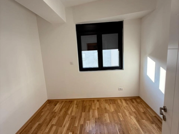 Dvosoban stan u naselju Preko Morače, Podgorica — fotografija 5