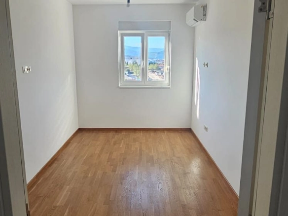 Izdavanje: Dvosoban stan 70 m² – Podgorica — fotografija 5