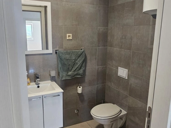 Izdavanje: Dvosoban stan 70 m² – Podgorica — fotografija 10