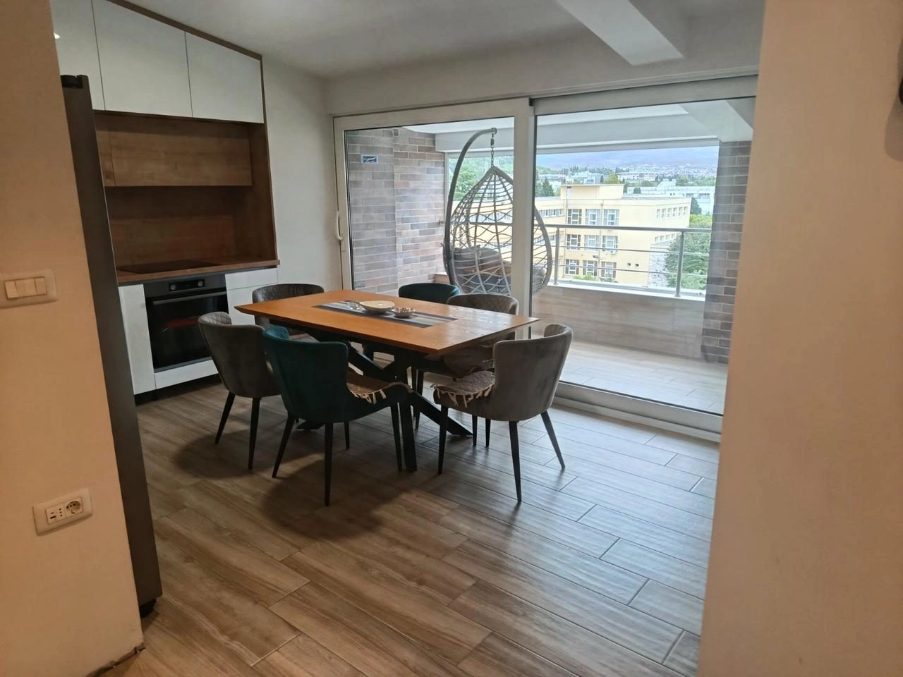 Dvosoban-stan-na-Preko-Morace-Podgorica-1 Izdavanje: Dvosoban stan 100 m² – Preko Morače, Podgorica — fotografija 2