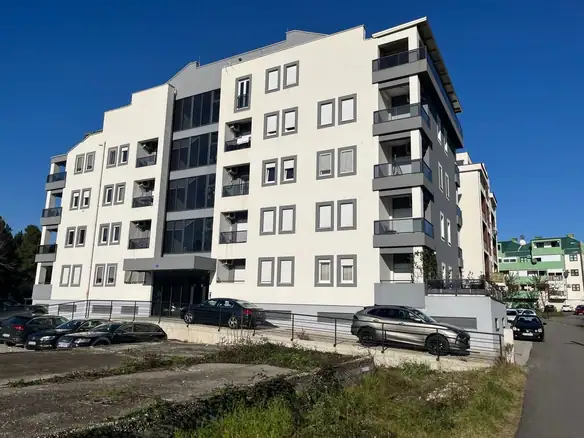 Dvosoban stan 67 m² – Centar, Podgorica — fotografija 12