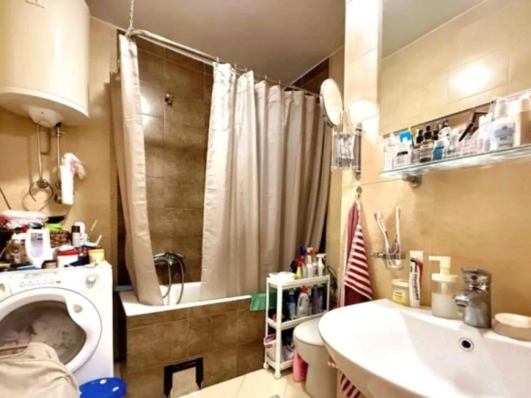 Trosoban stan 81 m² – Stari aerodrom, Podgorica — fotografija 2
