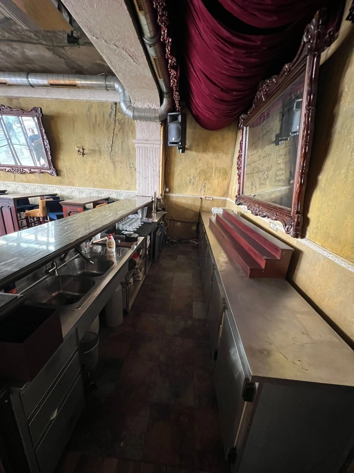 Poslovni-prostor-za-kafic-Krusevac-Podgorica-4 Izdavanje: Poslovni prostor 78 m² – Kruševac, Podgorica — fotografija 5