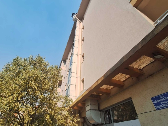 Izdavanje: Poslovni prostor 300 m² – City kvart, Podgorica — fotografija 5