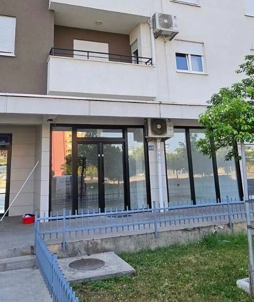Poslovni-prostor-60-m²-na-Tuskom-putu-Podgorica-1 Izdavanje: Poslovni prostor 60 m² – Tuški put, Podgorica — fotografija 2