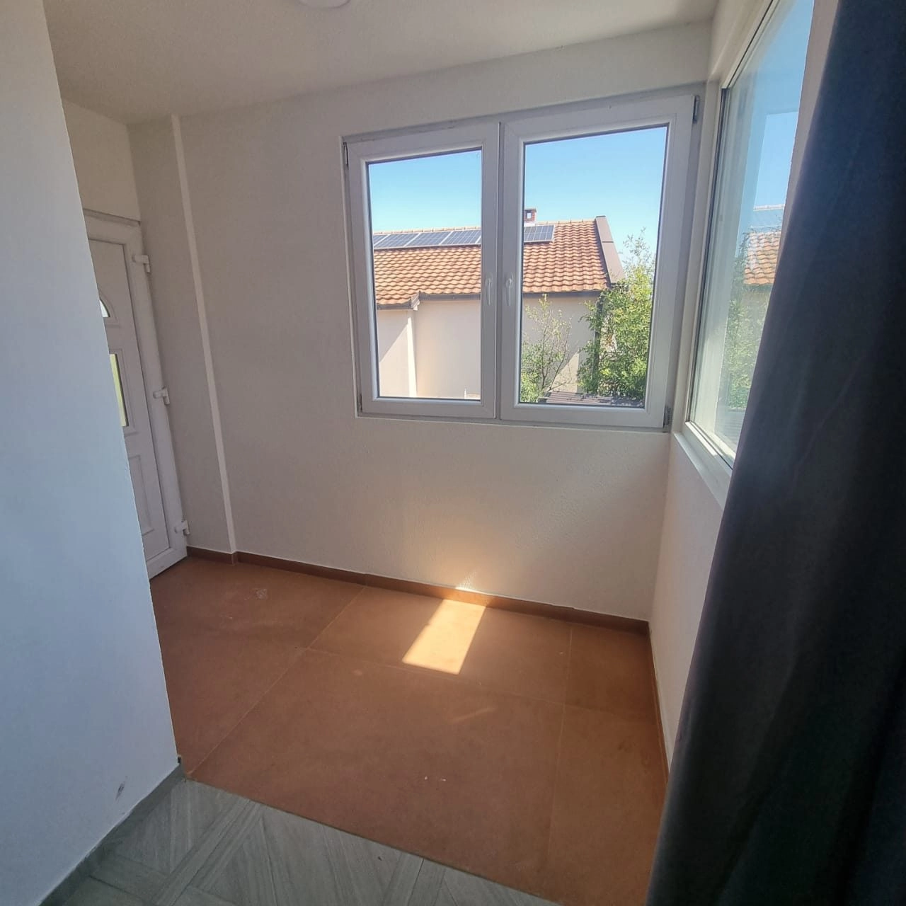 Izdavanje: Jednosoban stan 40 m² – Tološi, Podgorica — fotografija 2
