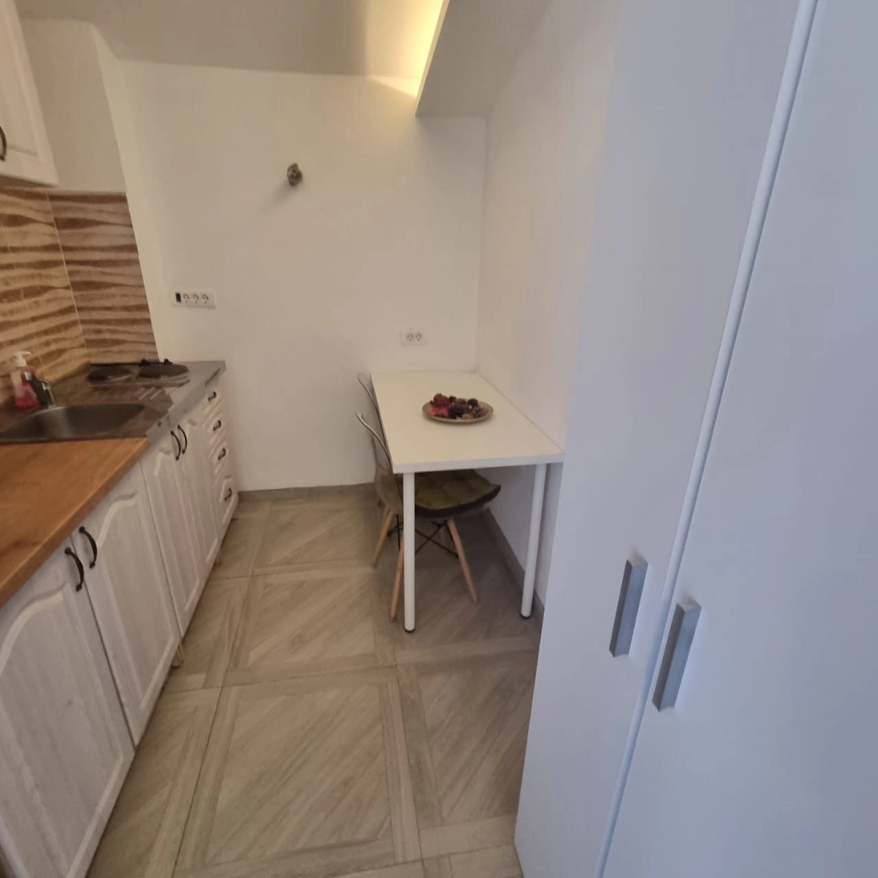 Izdavanje: Jednosoban stan 40 m² – Tološi, Podgorica — fotografija 10