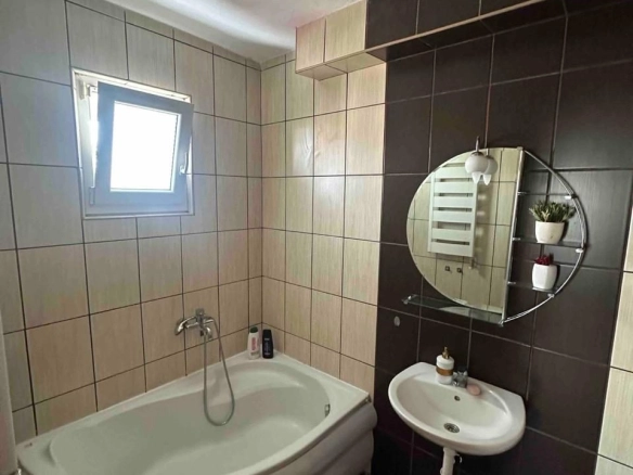 Izdavanje: Trosoban stan 1.412 m² – Donja Gorica, Podgorica — fotografija 2
