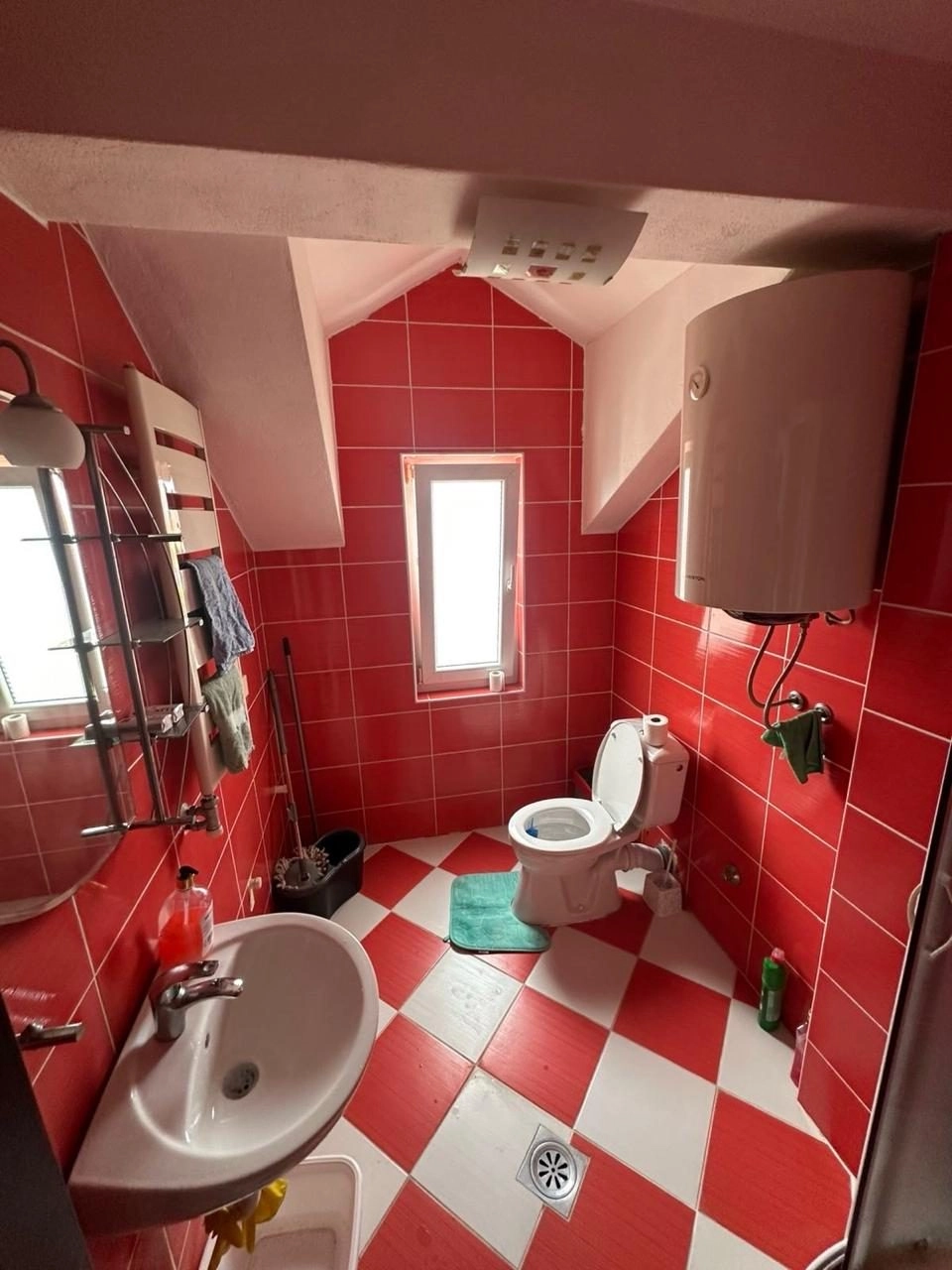Izdavanje: Trosoban stan 1.412 m² – Donja Gorica, Podgorica — fotografija 3