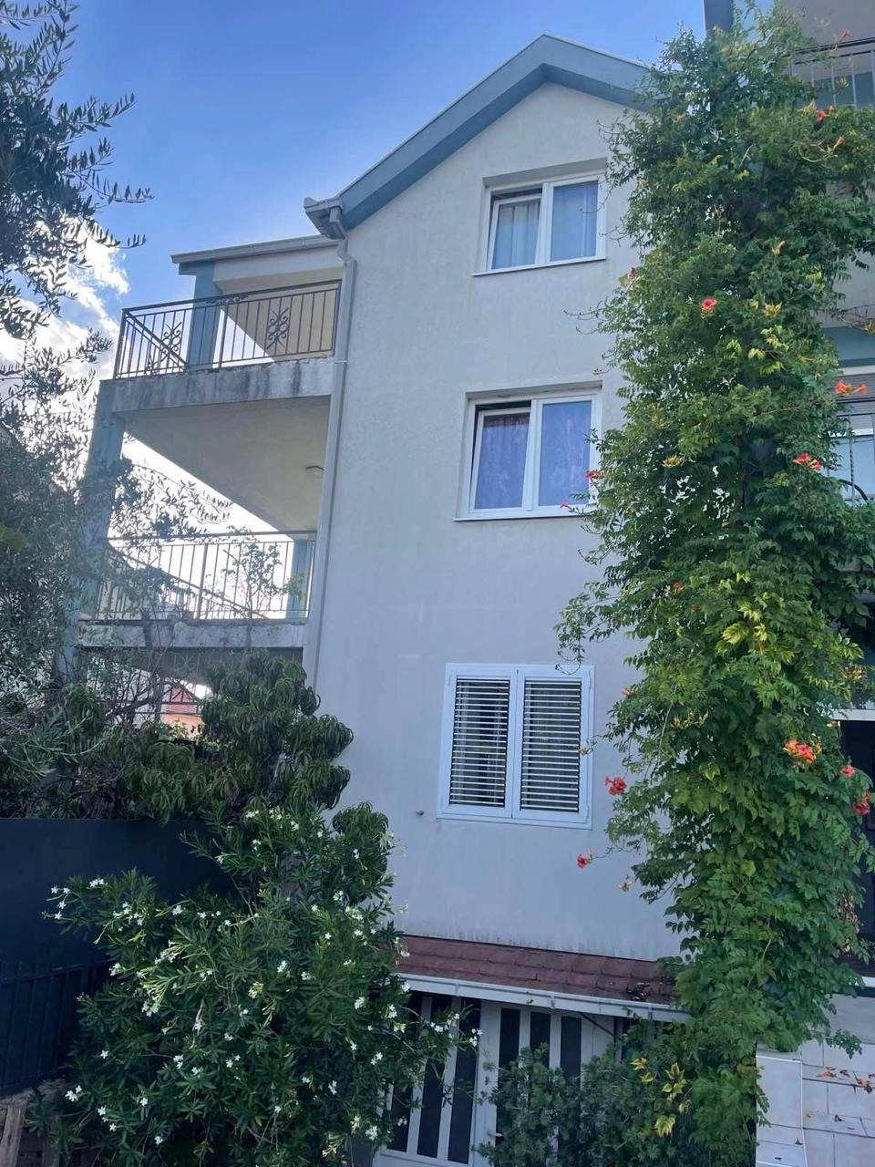 Izdavanje: Trosoban stan 1.412 m² – Donja Gorica, Podgorica — fotografija 4