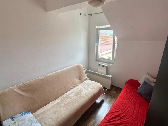 Izdavanje: Trosoban stan 1.412 m² – Donja Gorica, Podgorica — fotografija 5