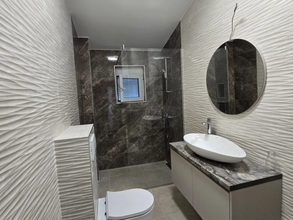 Izdavanje: Trosoban stan 180 m² – Tološi, Podgorica — fotografija 5
