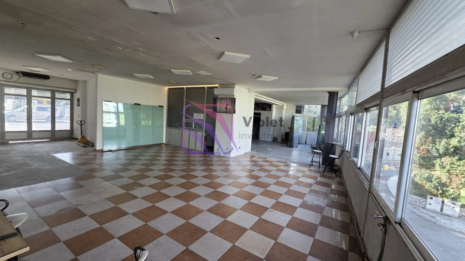 Poslovni-prostor-u-Centru-Podgorica-2 Izdavanje: Poslovni prostor 210 m² – Centar, Podgorica — fotografija 3
