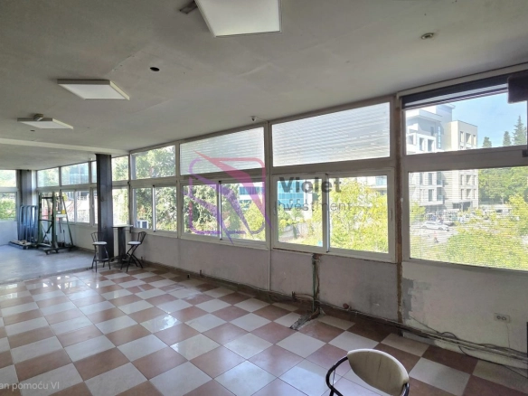 Izdavanje: Poslovni prostor 210 m² – Centar, Podgorica — fotografija 7