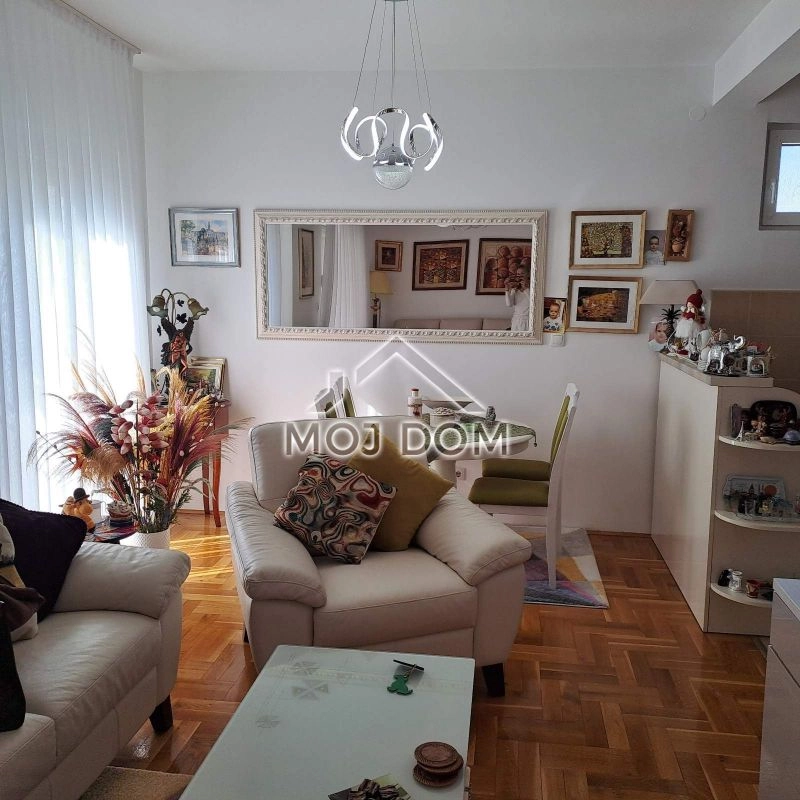 Dvosoban-stan-u-Bloku-VI-Podgorica-1 Dvosoban stan 64 m² – Blok 6, Podgorica — fotografija 2