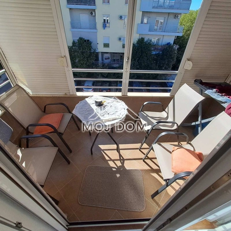 Dvosoban-stan-u-Bloku-VI-Podgorica-10 Dvosoban stan 64 m² – Blok 6, Podgorica — fotografija 11