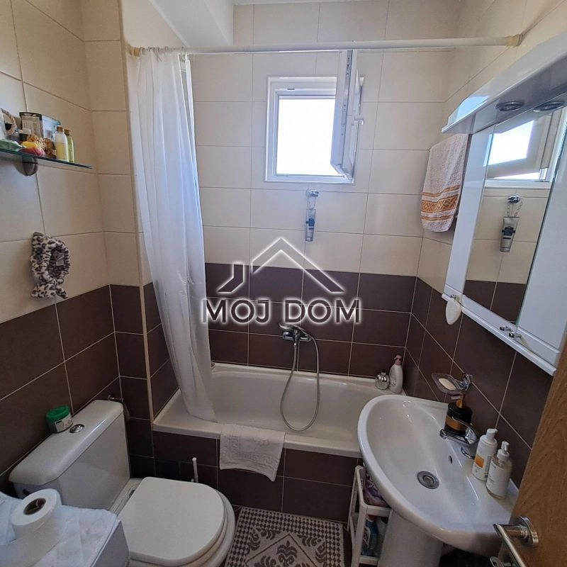 Dvosoban-stan-u-Bloku-VI-Podgorica-19 Dvosoban stan 64 m² – Blok 6, Podgorica — fotografija 20