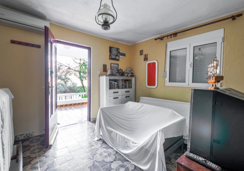 Kuca-sa-cetiri-spavace-sobe-u-Krasicima-Tivat-4 Kuća – Krašići, Tivat — fotografija 5