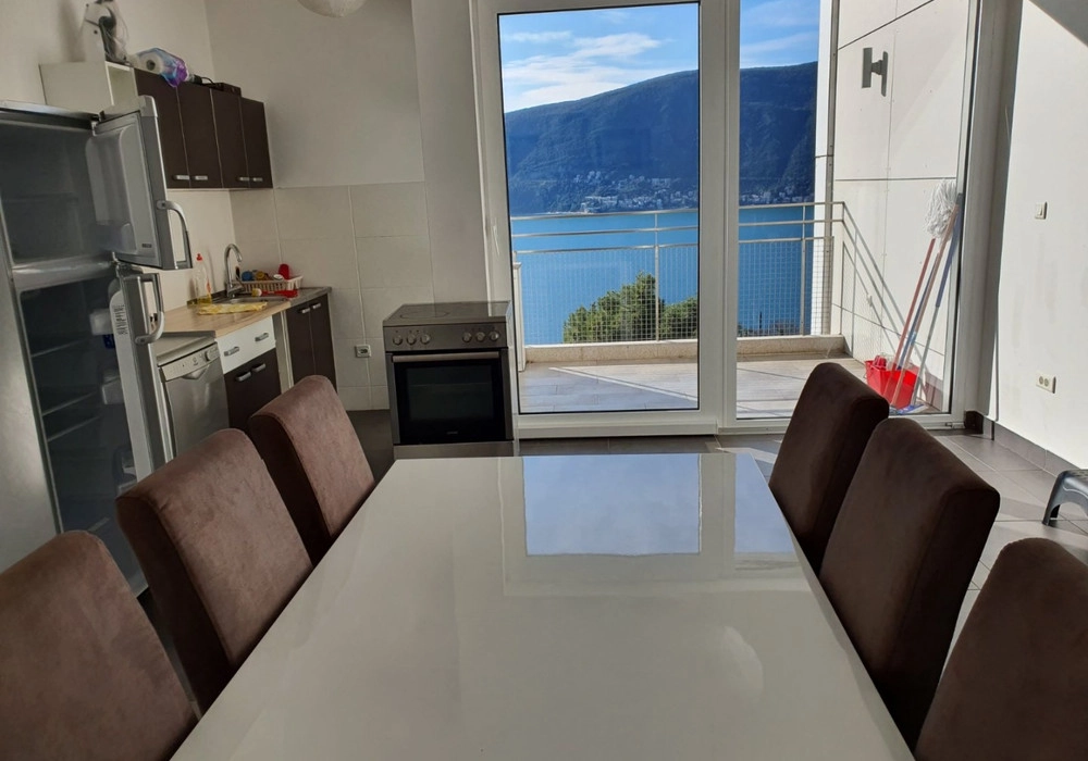 Dvosoban stan 83 m² – Topla, Herceg Novi — fotografija 10