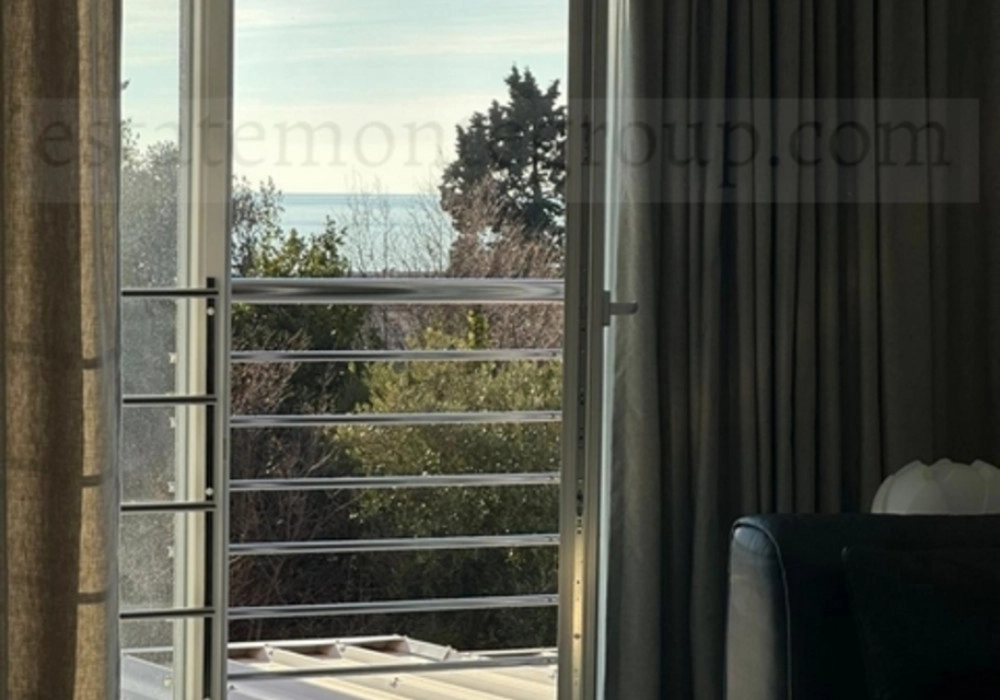 Dvosoban-stan-u-kuci-sa-bazenom-Petrovac-Budva-6 Dvosoban stan 85 m² – Petrovac, Budva — fotografija 7