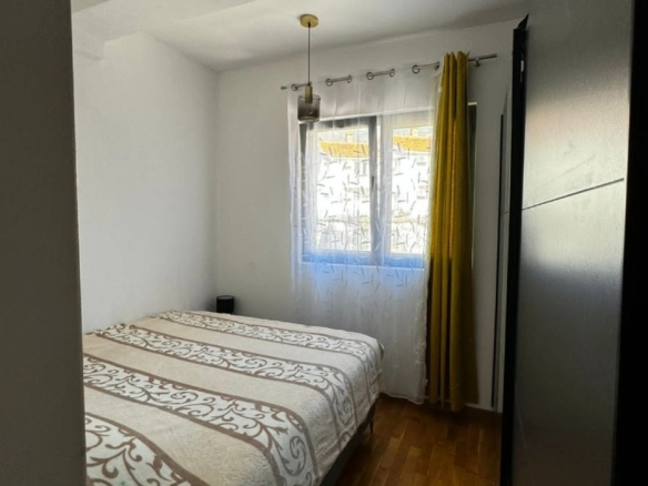 Dvosoban stan 72 m² – Lazi, Budva — fotografija 7