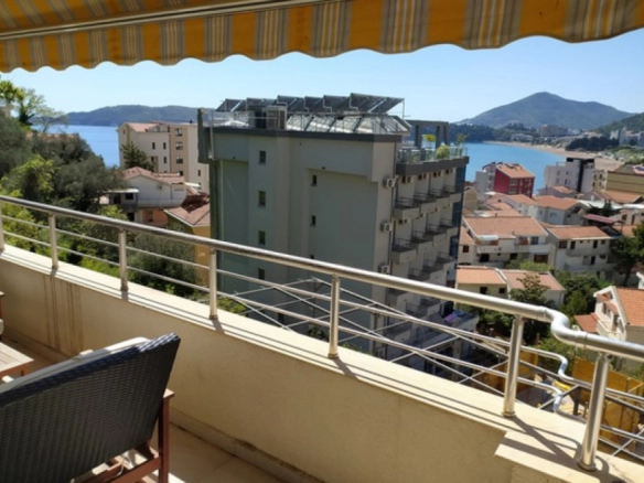 Trosoban stan 101 m² – Rafailovići, Budva — fotografija 2