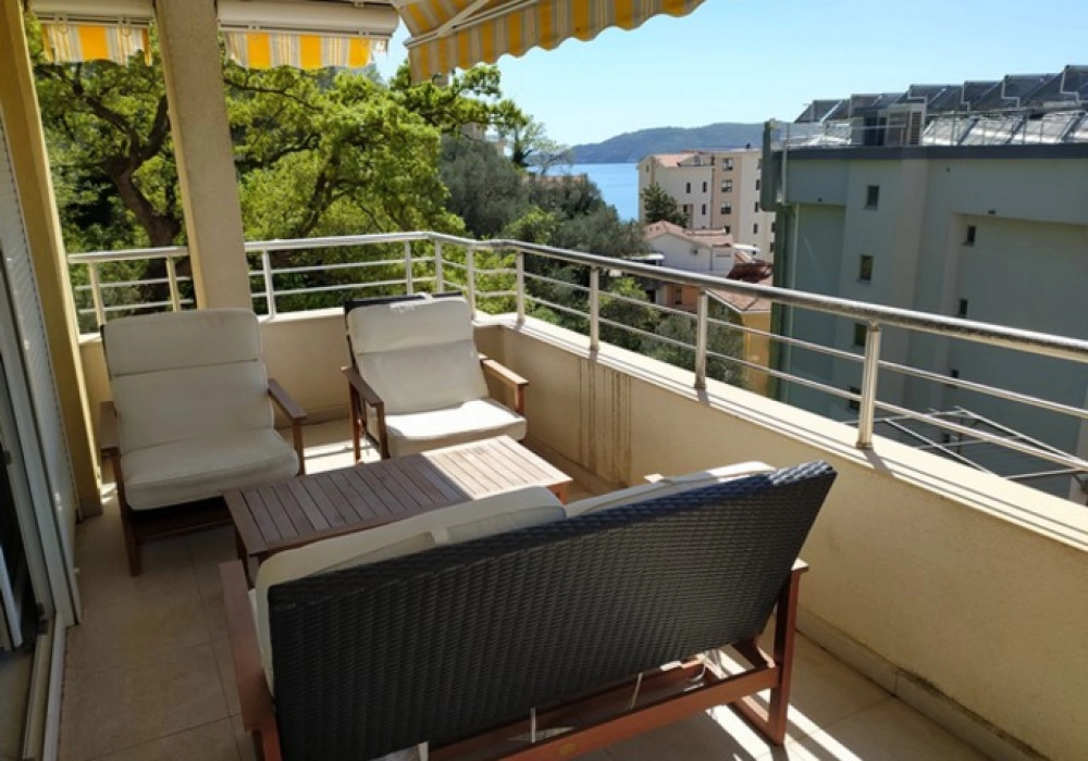 Trosoban-stan-u-Rafailovicima-Budva-3 Trosoban stan 101 m² – Rafailovići, Budva — fotografija 4