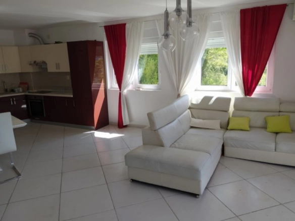 Trosoban stan 101 m² – Rafailovići, Budva — fotografija 8