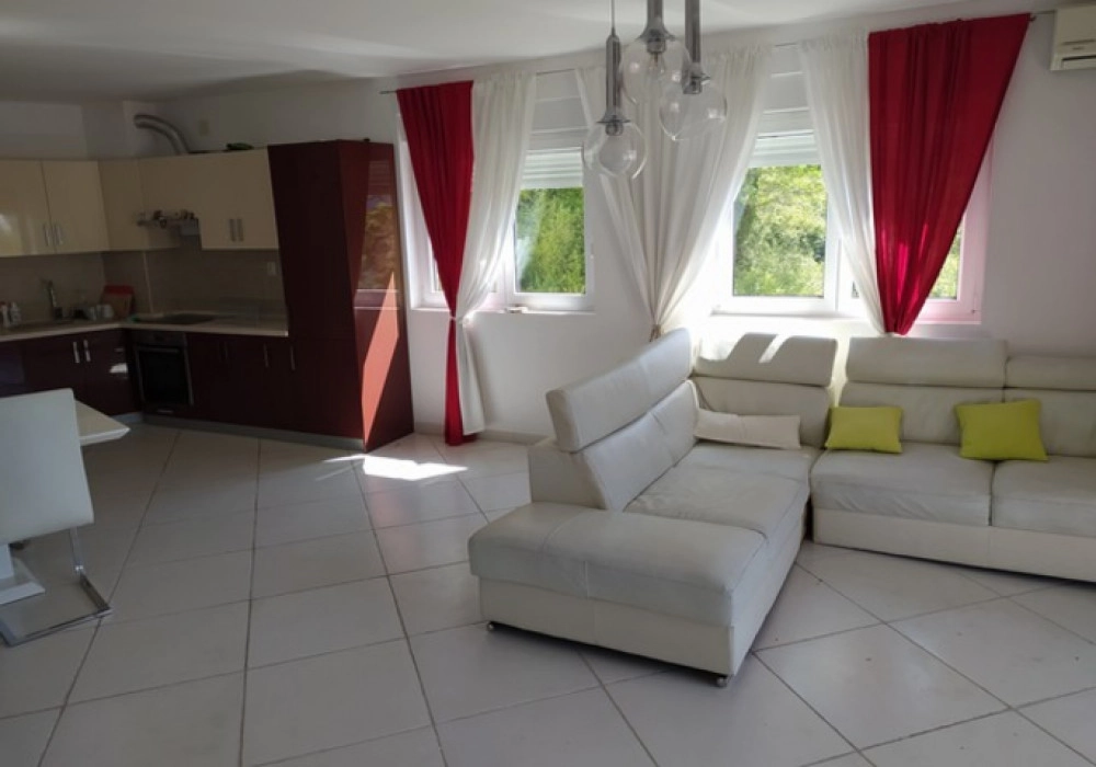 Trosoban-stan-u-Rafailovicima-Budva-7 Trosoban stan 101 m² – Rafailovići, Budva — fotografija 8
