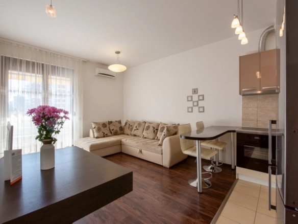 Dvosoban stan 60 m² – Bečići, Budva — fotografija 2