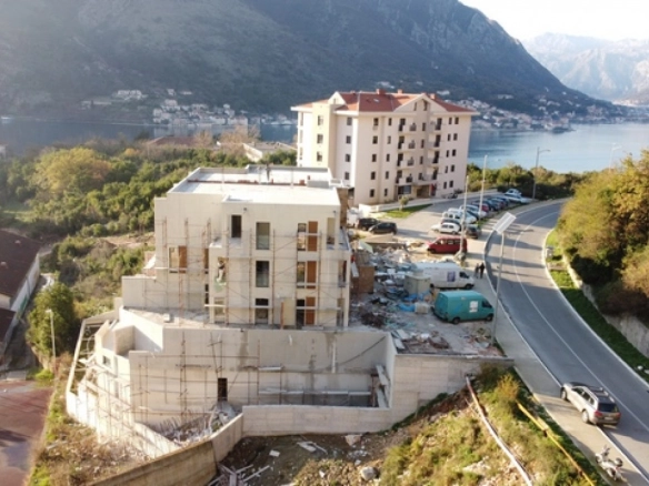 Dvosoban stan 72 m² – Dobrota, Kotor — fotografija 4